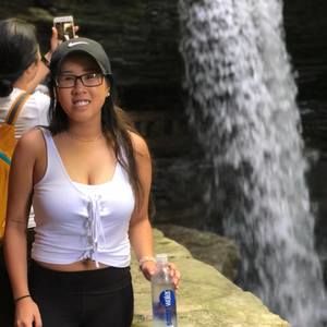 Meet your Posher, Tina